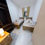 De Luxe Infinity Villa Bihac