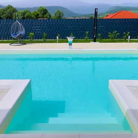 De Luxe Infinity Villa