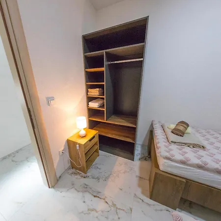 De Luxe Infinity *