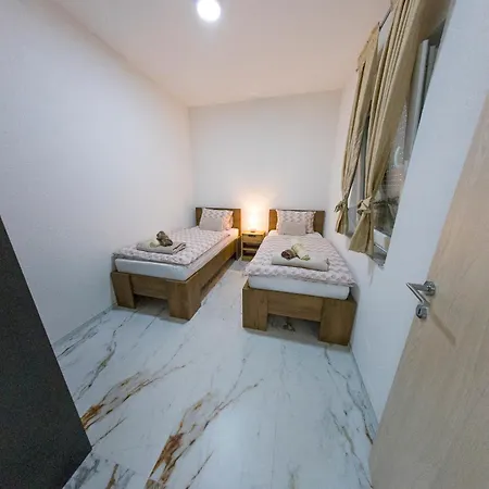 De Luxe Infinity Bihac