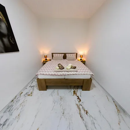 De Luxe Infinity Villa *