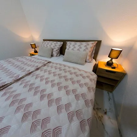 De Luxe Infinity *