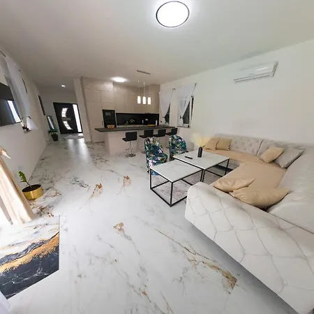 Villa De Luxe Infinity *