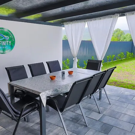 De Luxe Infinity Villa