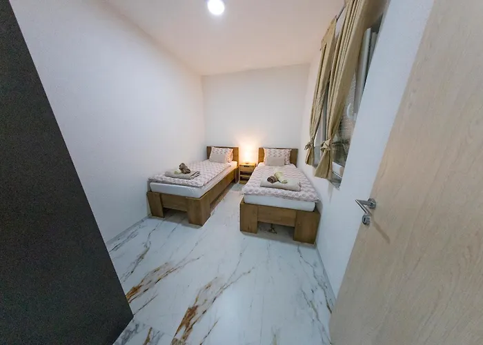 De Luxe Infinity Bihac