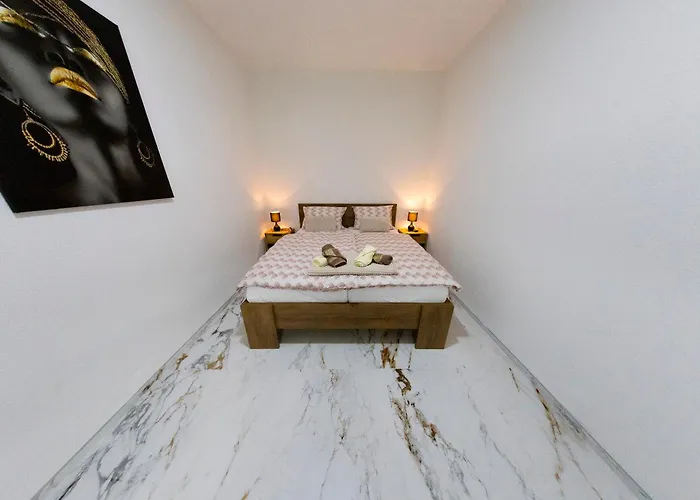 De Luxe Infinity Villa *