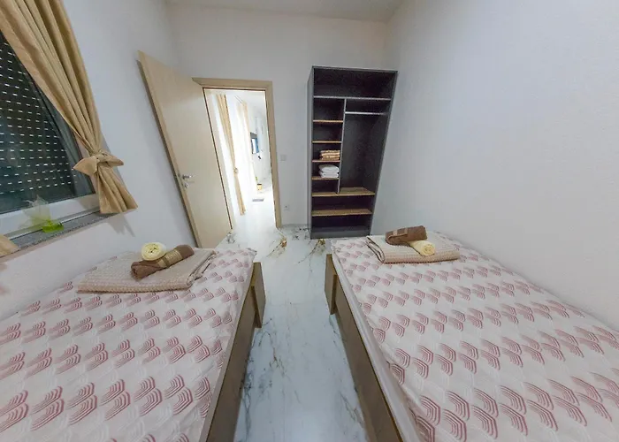 De Luxe Infinity Villa