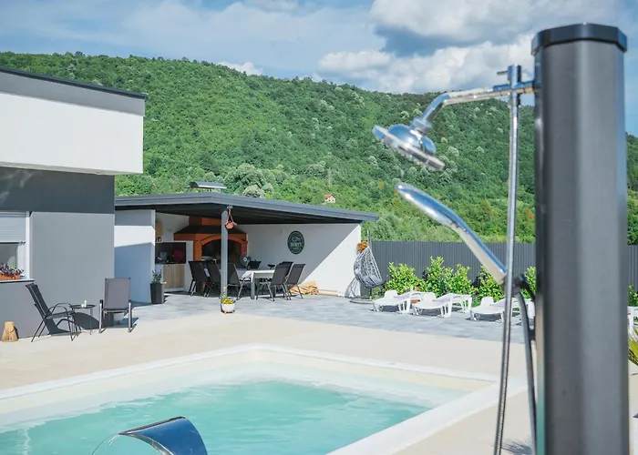 De Luxe Infinity Villa