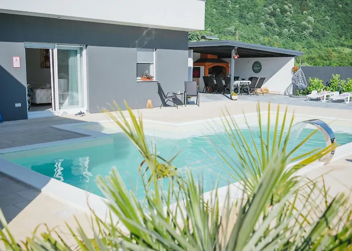 De Luxe Infinity Villa